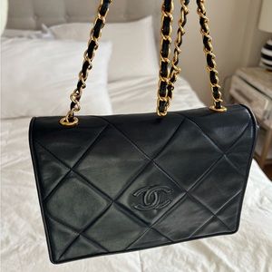 Authentic Chanel bag (VINTAGE)